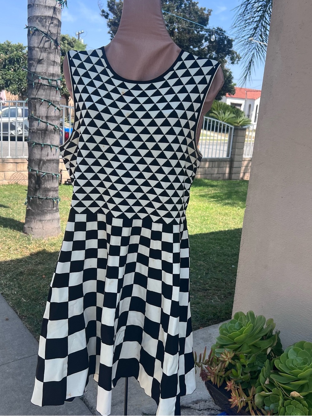 Ted Baker Sleeveless Black & White Geometric Fit-and-Flare Dress